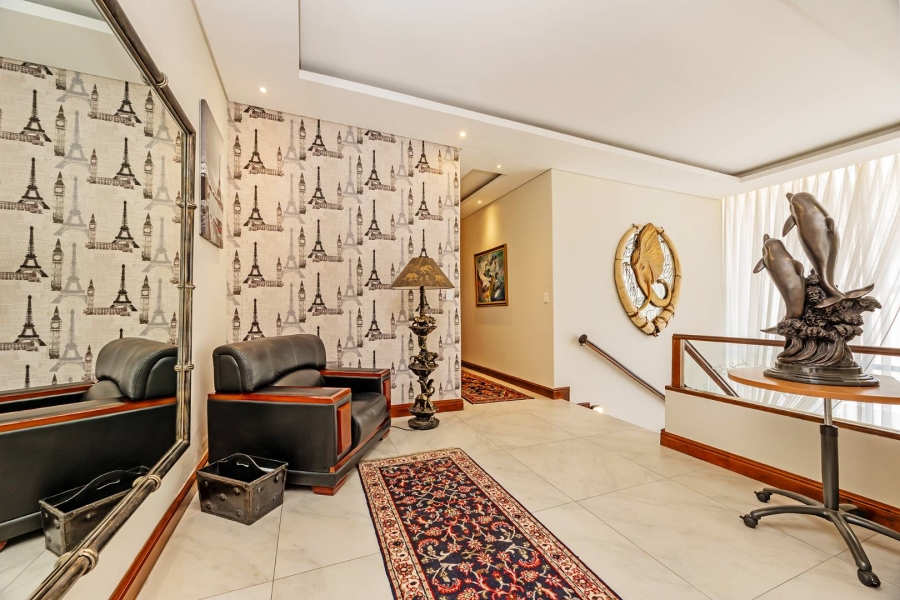 8 Bedroom Property for Sale in Baronetcy Estate Western Cape